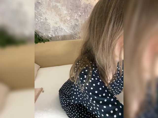 Incredible123's BongaCams show and profile