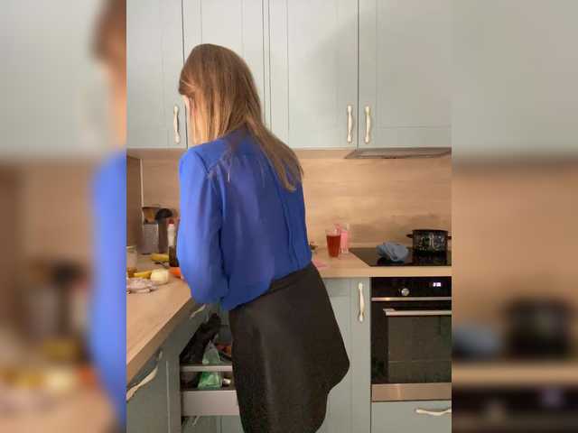 Incredible123's BongaCams show and profile