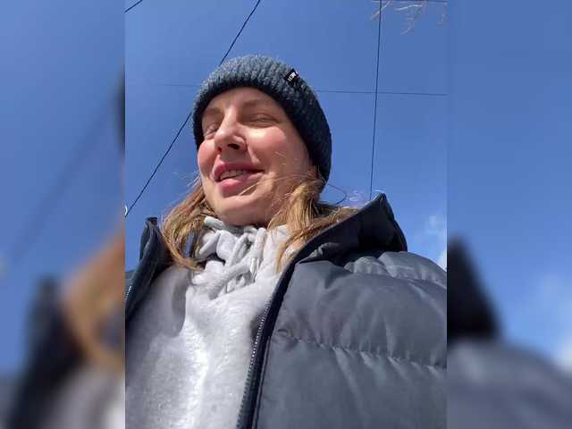 Incredible123's BongaCams show and profile