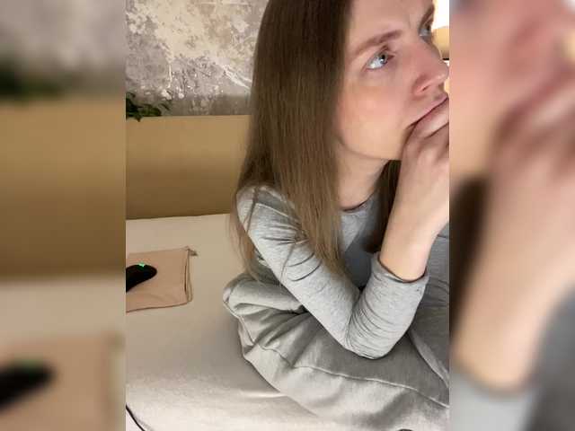 Incredible123's BongaCams show and profile