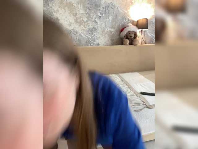 Incredible123's BongaCams show and profile