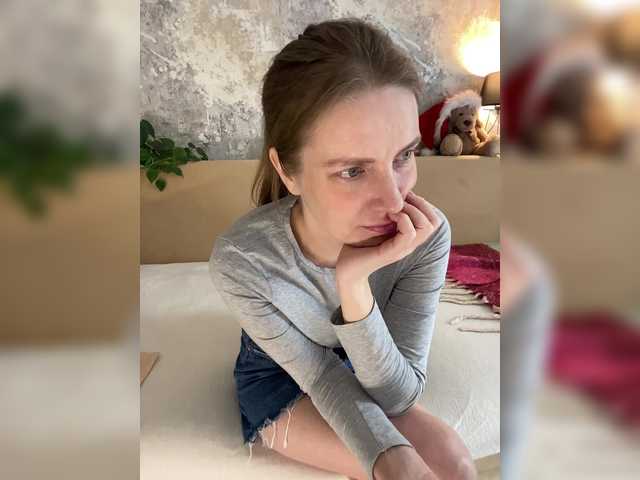 Incredible123's BongaCams show and profile