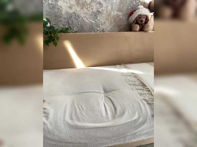 Incredible123's BongaCams show and profile