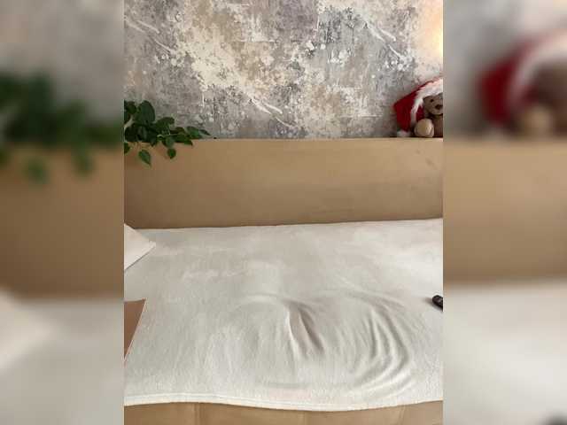 Incredible123's BongaCams show and profile