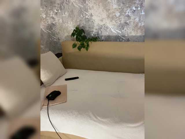 Incredible123's BongaCams show and profile