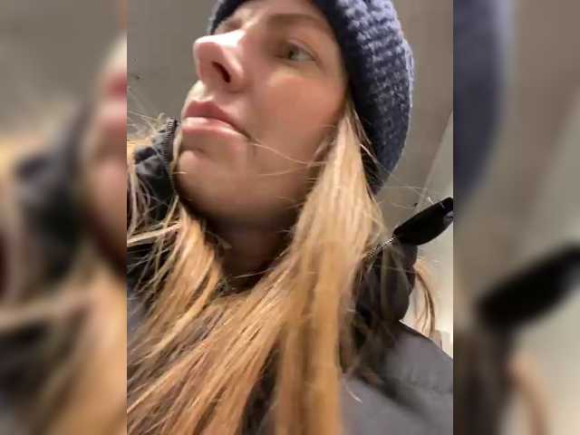 Incredible123's BongaCams show and profile