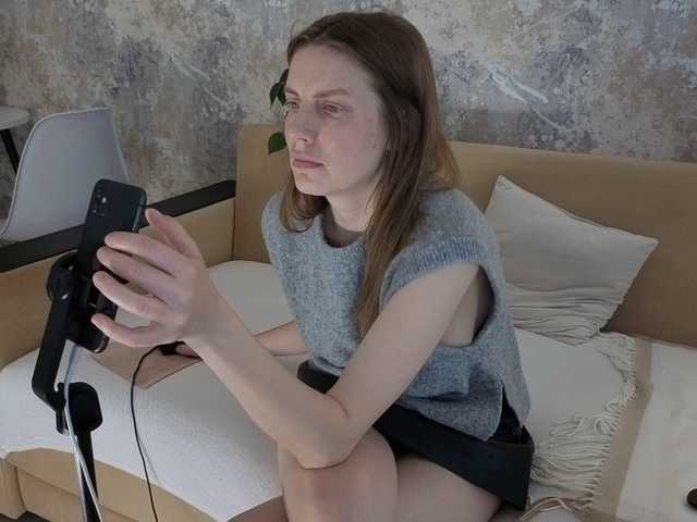 Incredible123's BongaCams show and profile