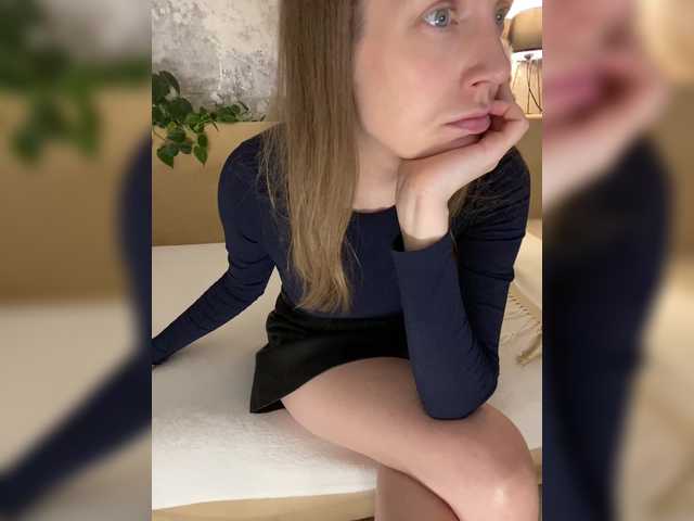 Incredible123's BongaCams show and profile