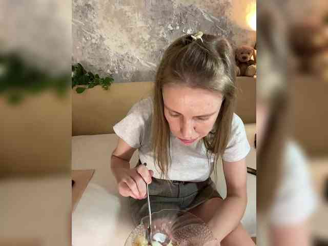 Incredible123 Live Webcam on BongaCams