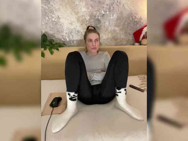 Incredible123 Live Webcam on BongaCams