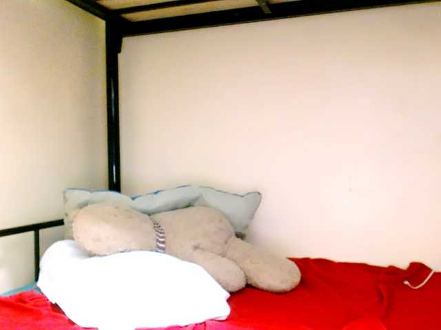 Rosselyn's BongaCams show and profile