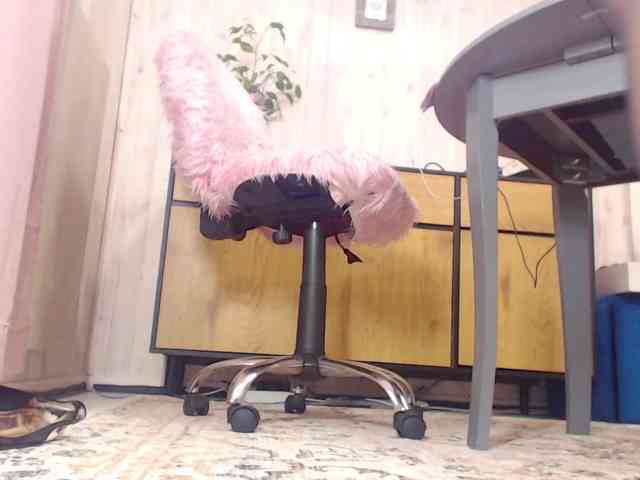 Kirsten888 webcam