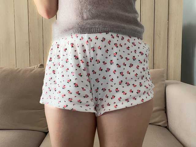 Shy-SweetGirl webcam bongacams model stream image