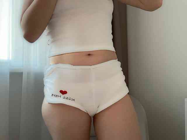 Shy-SweetGirl webcam