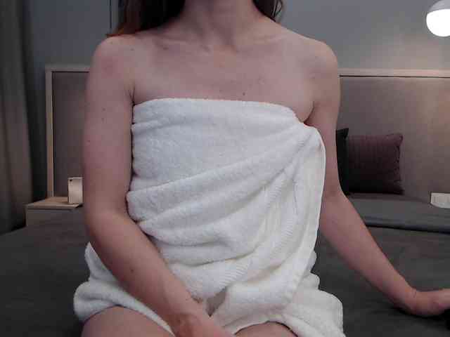 Shy-SweetGirl webcam
