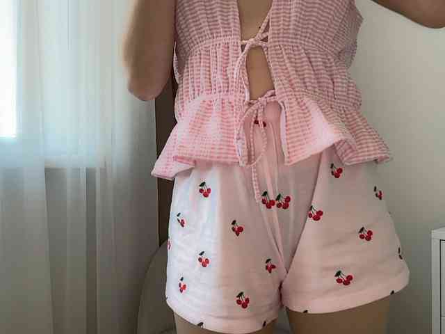 Shy-SweetGirl webcam