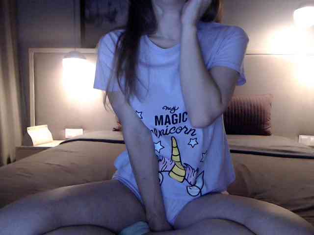 Shy-SweetGirl webcam