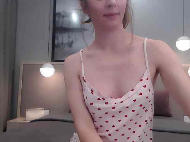 Shy-SweetGirl webcam
