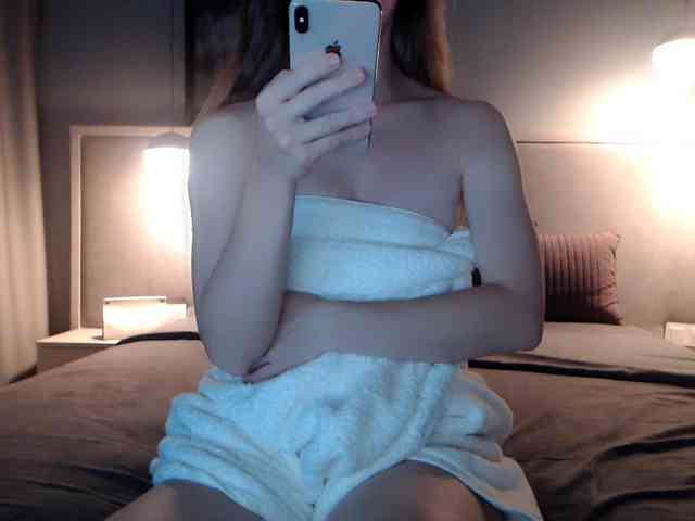 Shy-SweetGirl webcam