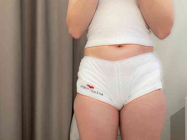 Shy-SweetGirl webcam