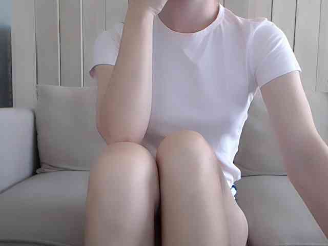 Shy-SweetGirl webcam