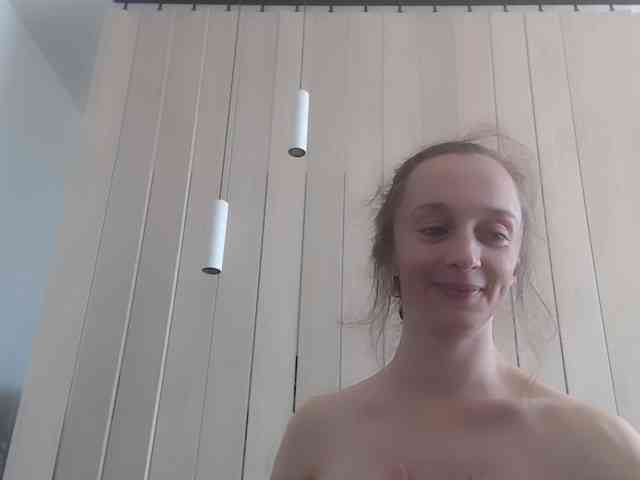 Shy-SweetGirl webcam