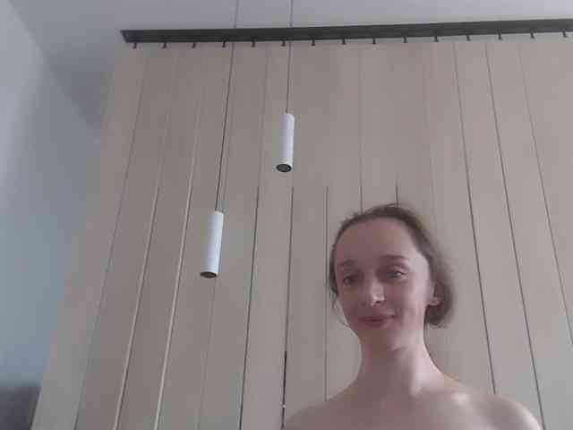 Shy-SweetGirl webcam