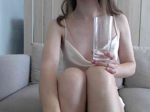 Shy-SweetGirl webcam