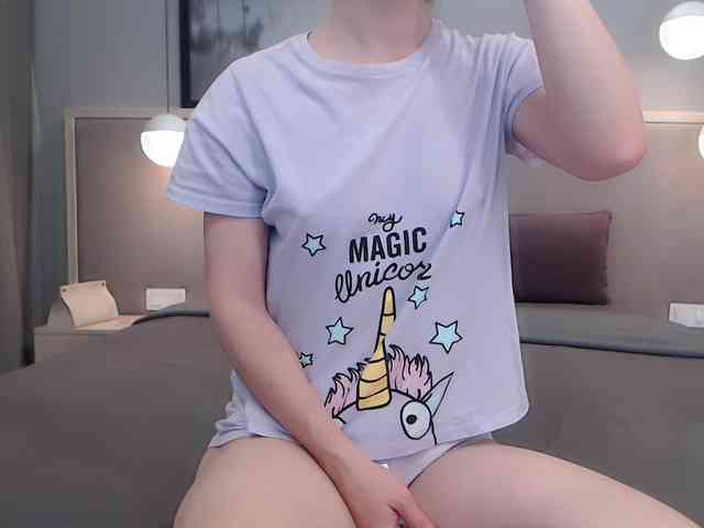 Shy-SweetGirl webcam