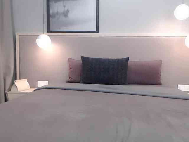 Shy-SweetGirl webcam