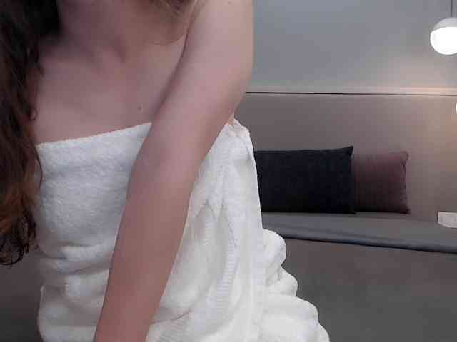 Shy-SweetGirl webcam