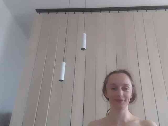 Shy-SweetGirl webcam