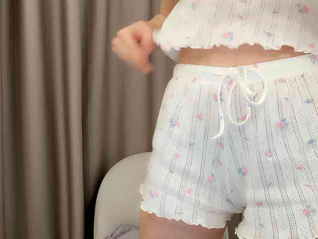 Shy-SweetGirl webcam