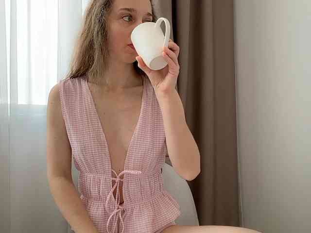 Shy-SweetGirl webcam