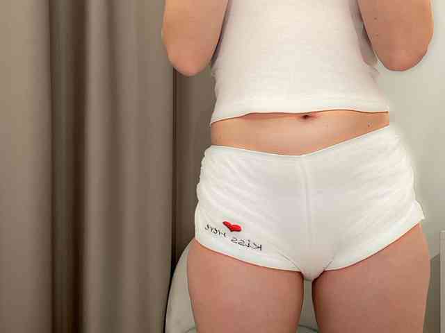 Shy-SweetGirl webcam