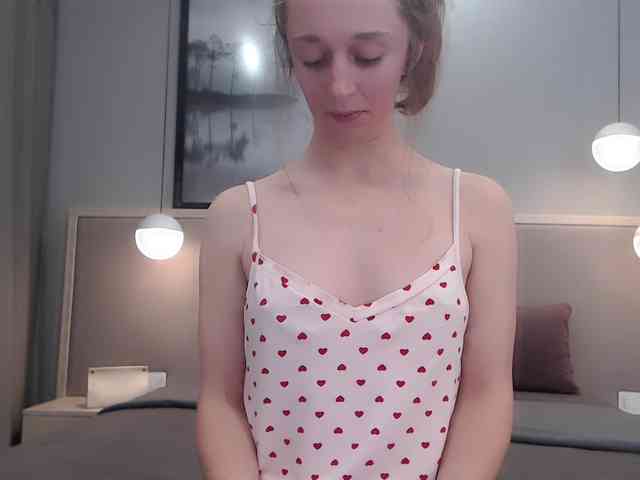 Shy-SweetGirl webcam