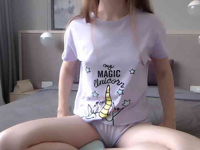 Shy-SweetGirl webcam