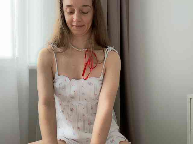 Shy-SweetGirl webcam