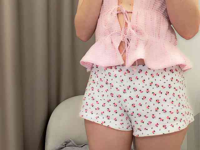 Shy-SweetGirl webcam