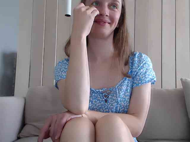 Shy-SweetGirl webcam