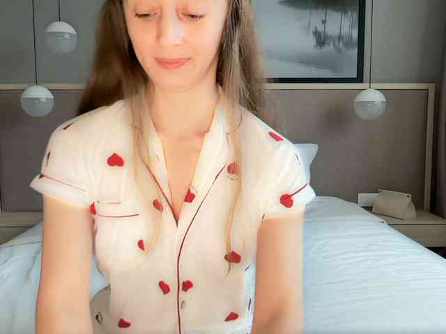 Shy-SweetGirl webcam