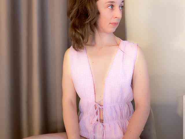 Shy-SweetGirl webcam