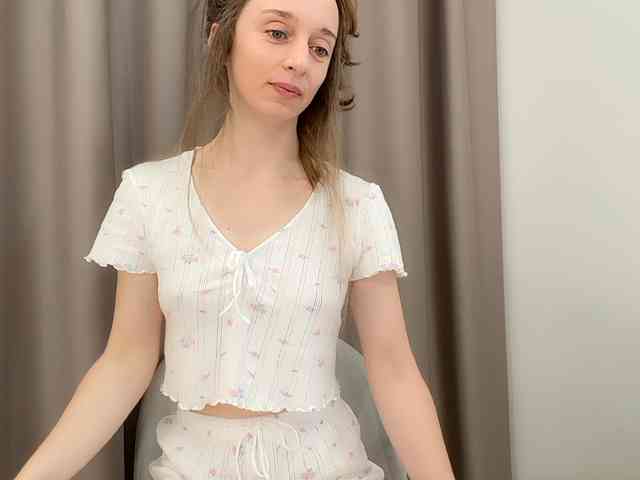 Shy-SweetGirl webcam