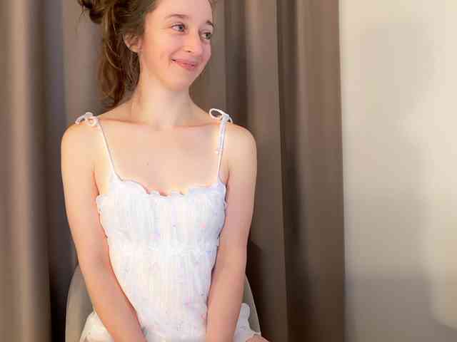 Shy-SweetGirl webcam