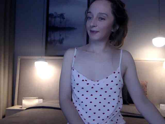 Shy-SweetGirl webcam