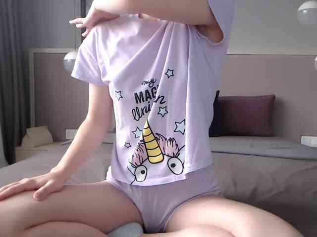 Shy-SweetGirl webcam