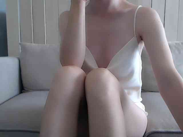 Shy-SweetGirl webcam