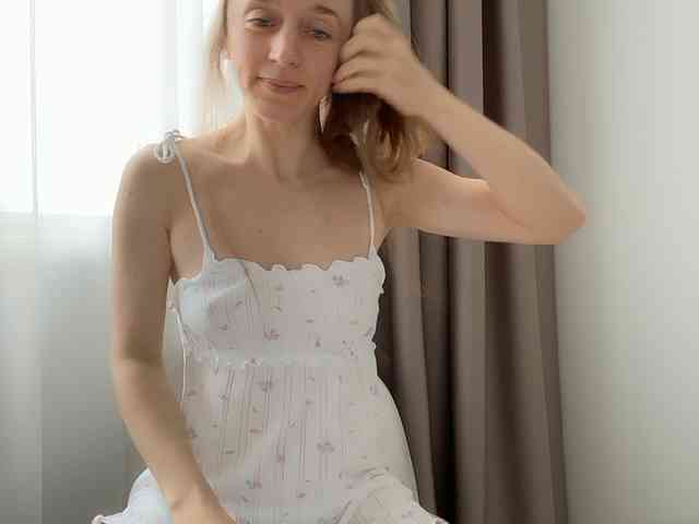 Shy-SweetGirl webcam