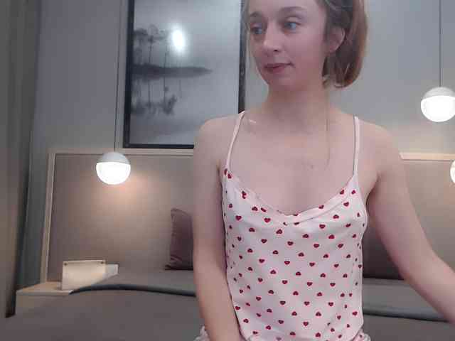Shy-SweetGirl webcam