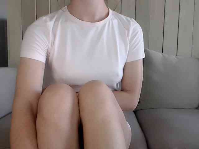 Shy-SweetGirl webcam